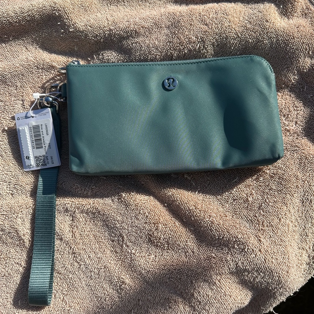 NWT Lululemon Now and Always Wristlet
